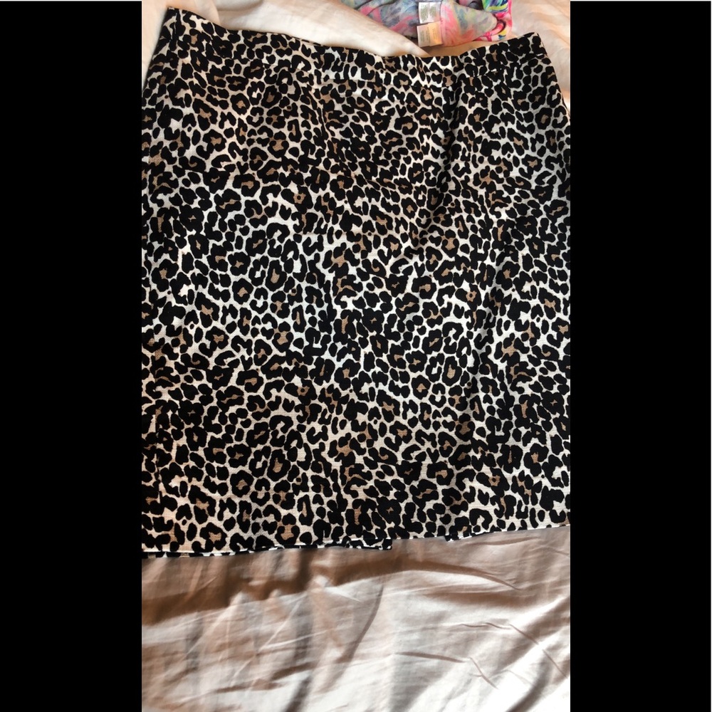 Leopard skirt
